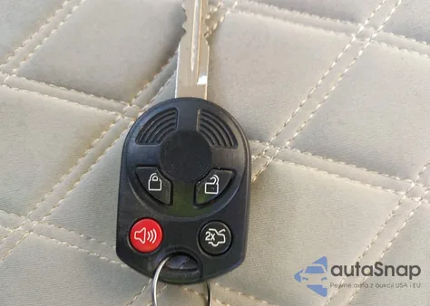 2011 Ford Escape Xlt z USA, uszkodzony, nr VIN 1FMCU9D71BKB50439